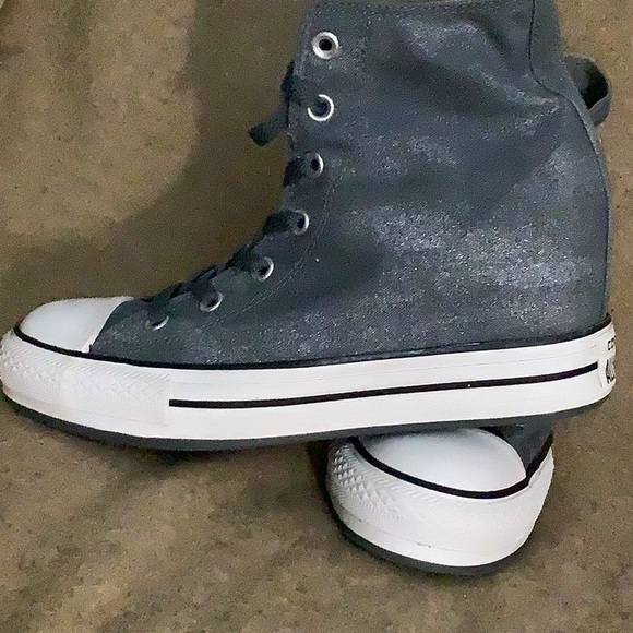 Converse Chuck Taylor All Star size 10 Platform - Picture 2 of 6